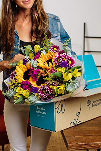 Bouquets With Vase - NbuFlowers
